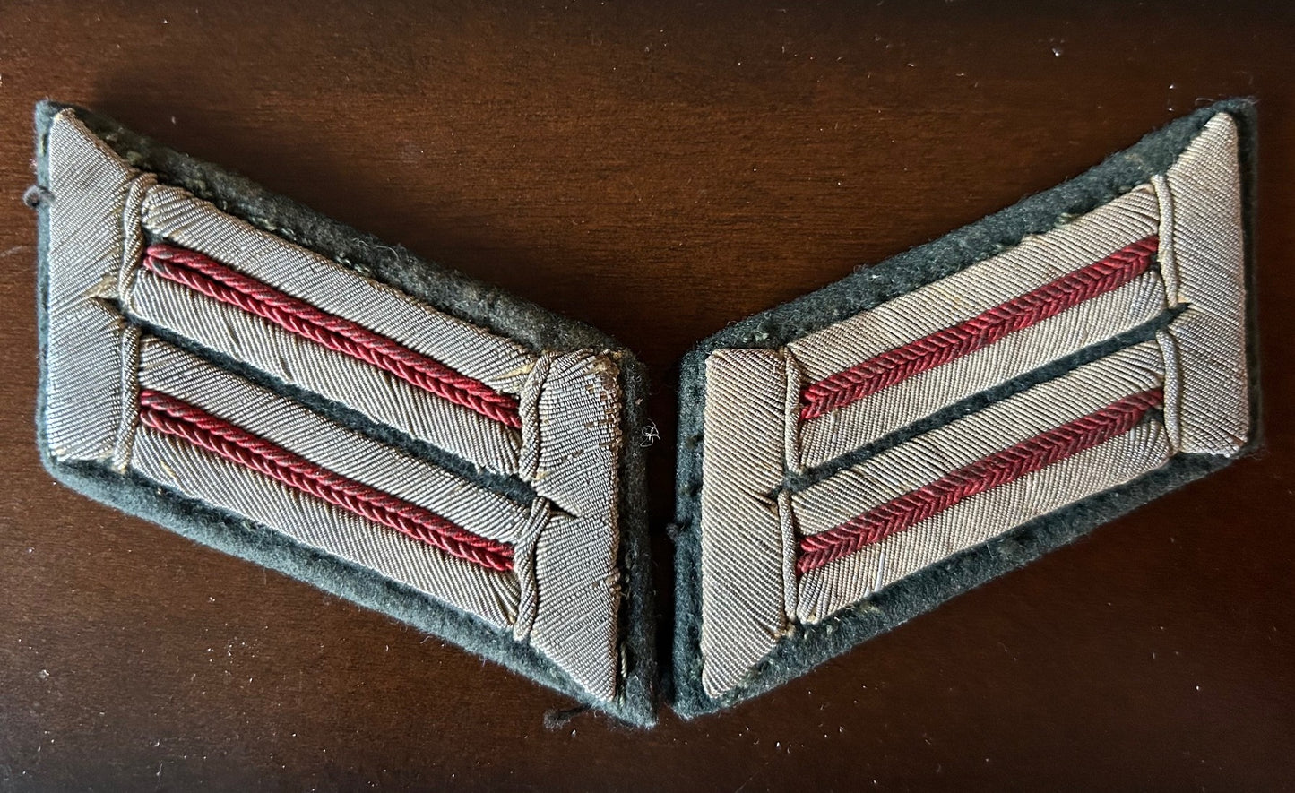 Pair of Heer artillery officer’s collar tabs