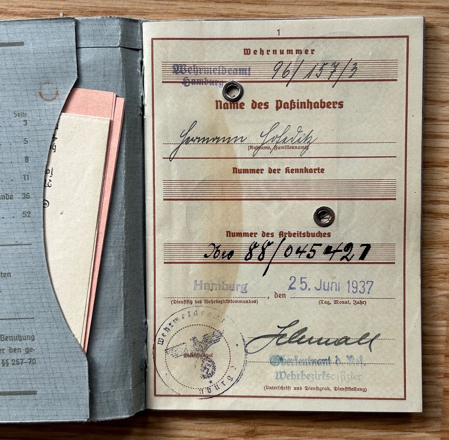 Wehrpass - decorated WW1 veteran