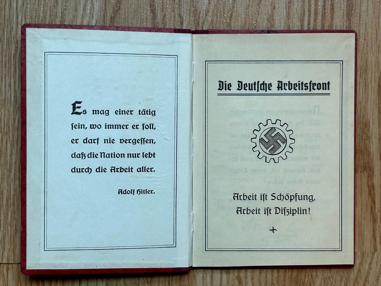 DAF membership booklet, contribution stamps 1935 - 1945