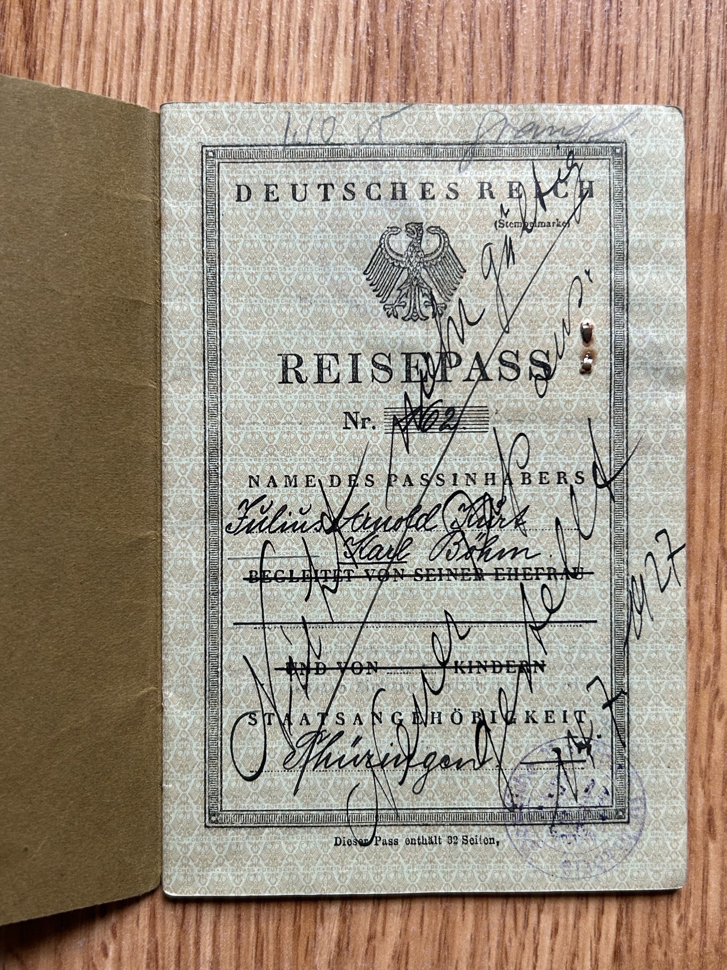 Passport / Reisepass group - Couple, KIA soldier and war widow