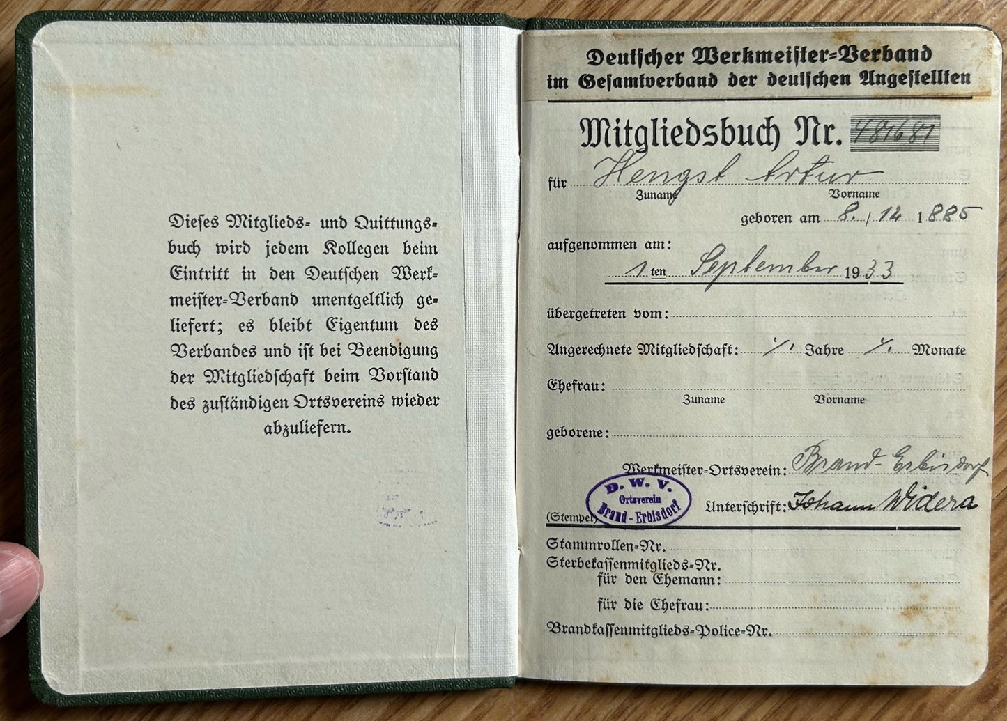 Membership booklet - 1934 construction worker’s union