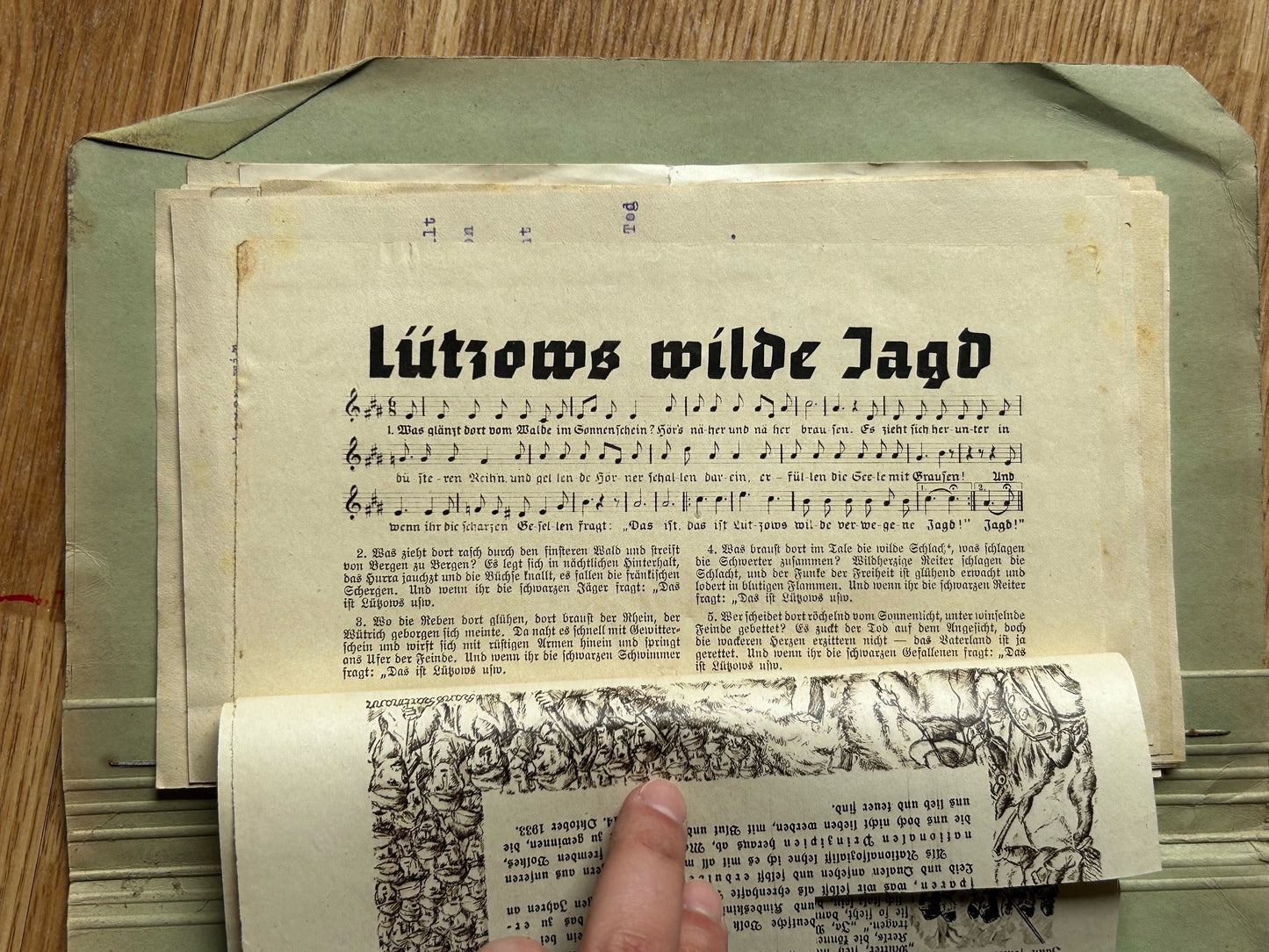 Folder of German Third Reich song sheets - HJ / NSDAP songs