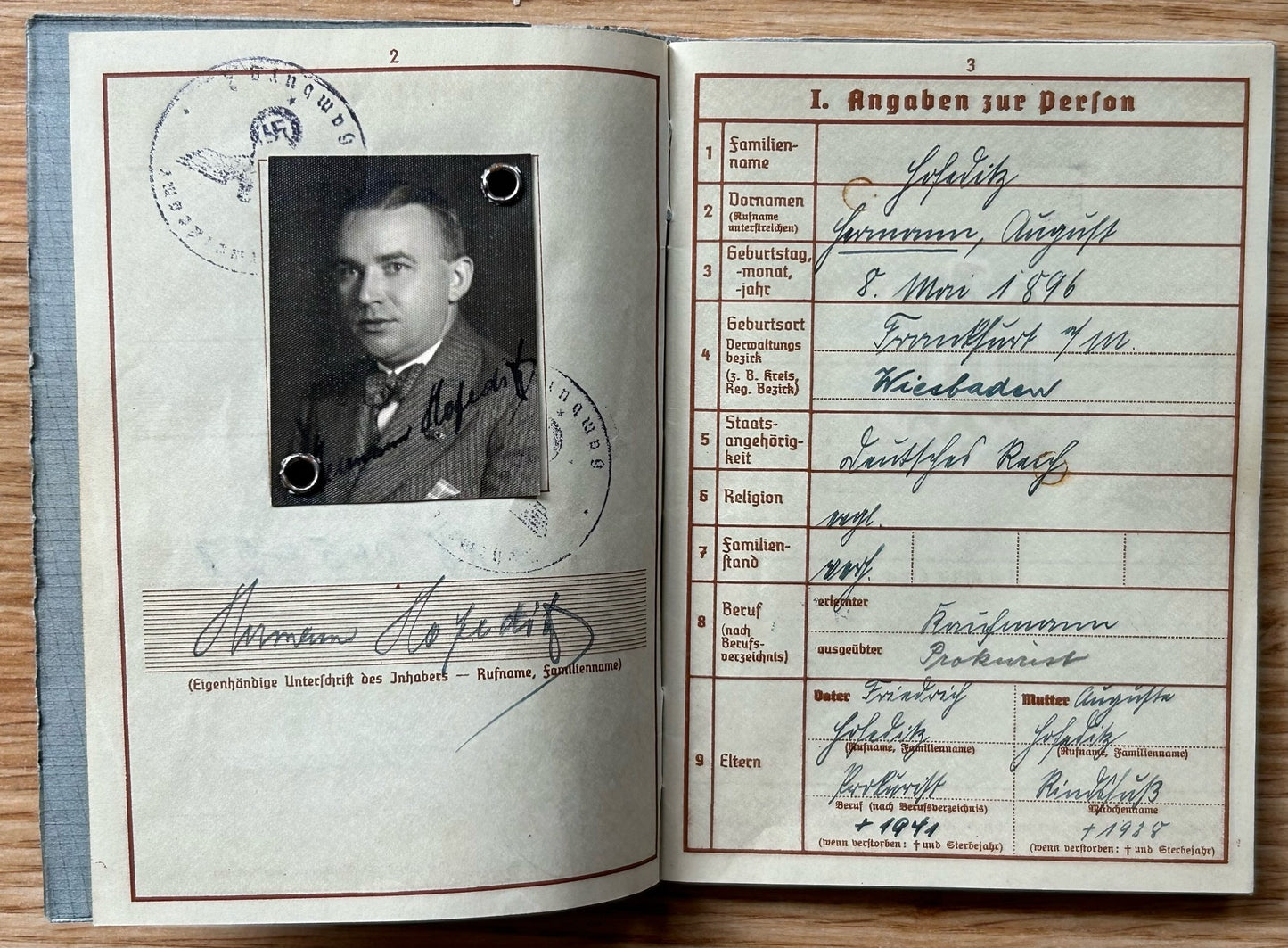 Wehrpass - decorated WW1 veteran