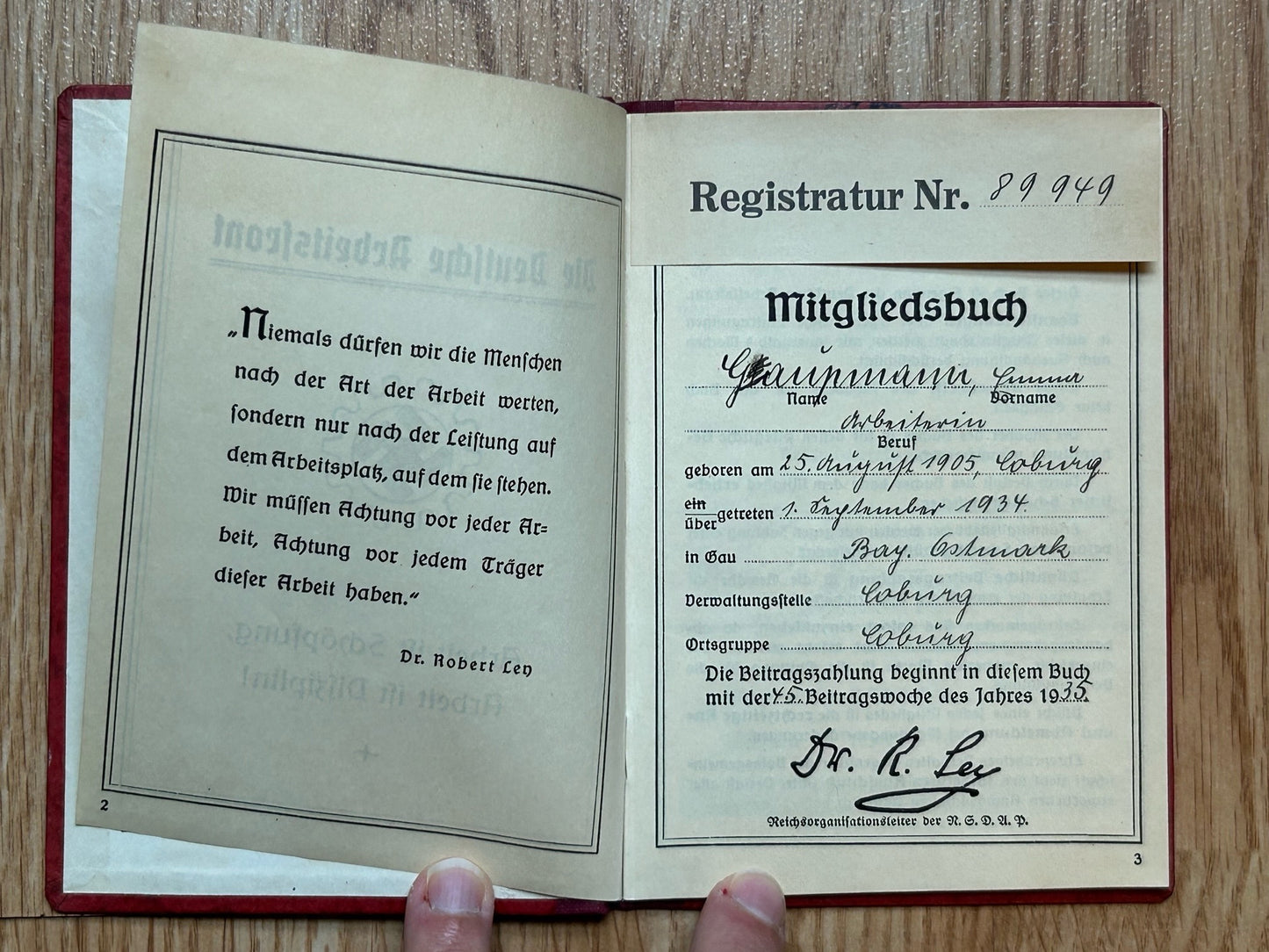 DAF membership booklet, contribution stamps 1935 - 1945