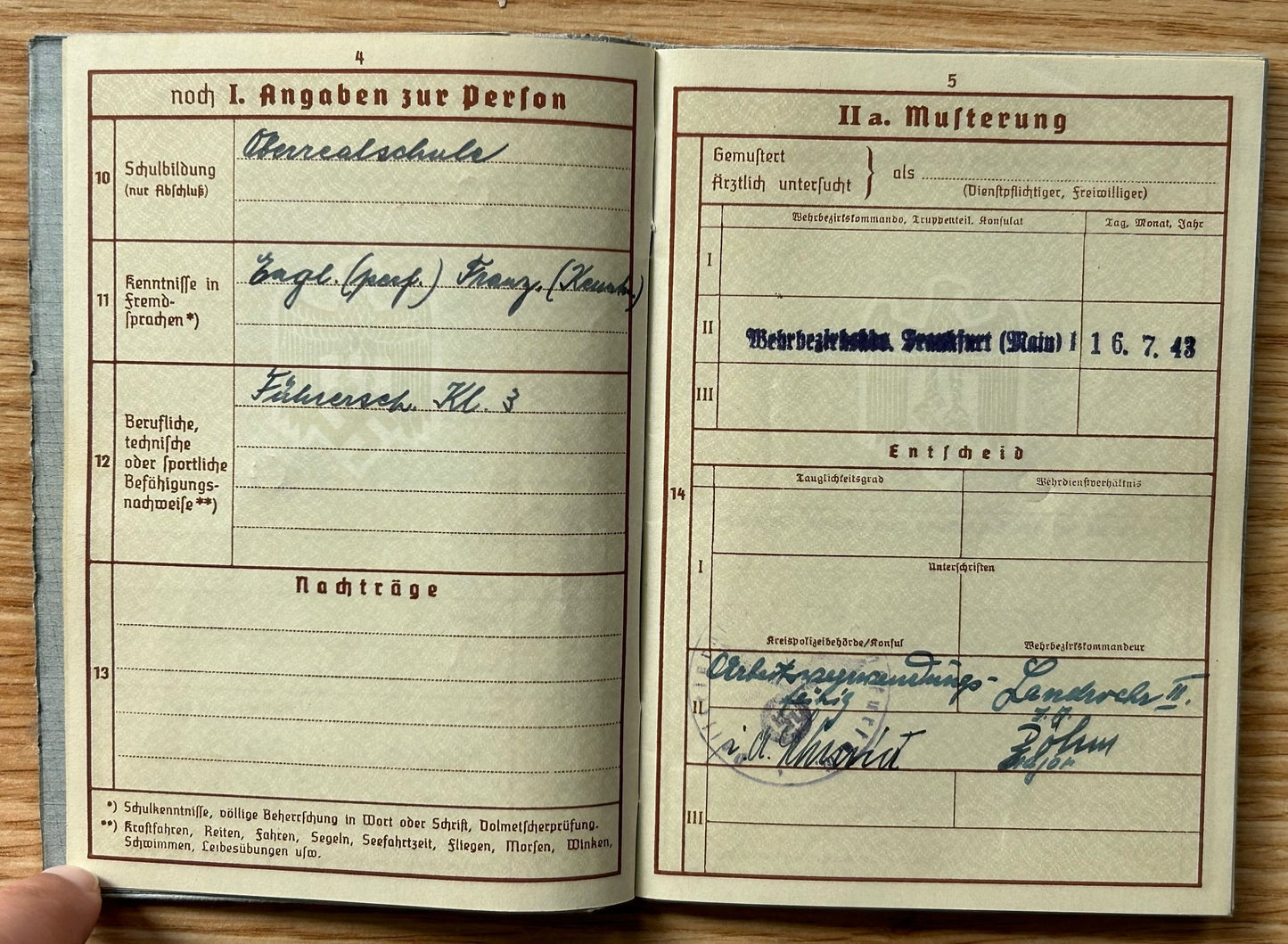 Wehrpass - decorated WW1 veteran