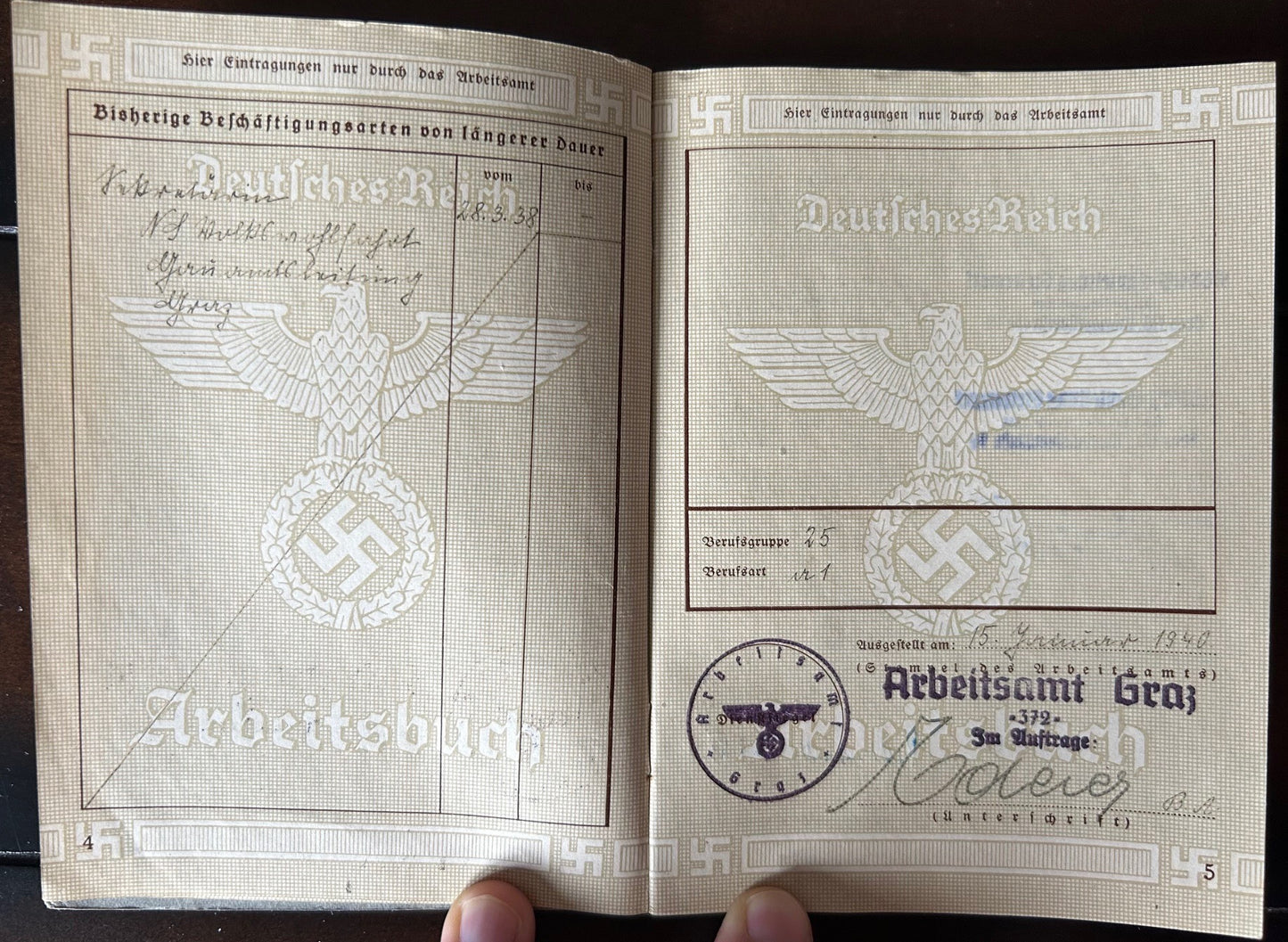 Arbeitsbuch - NSDAP office employee 1938-42