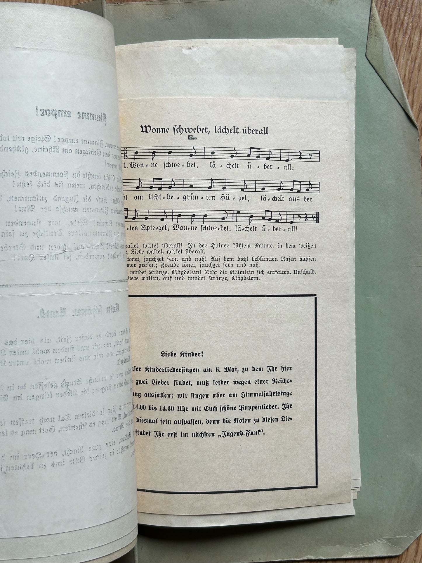 Folder of German Third Reich song sheets - HJ / NSDAP songs