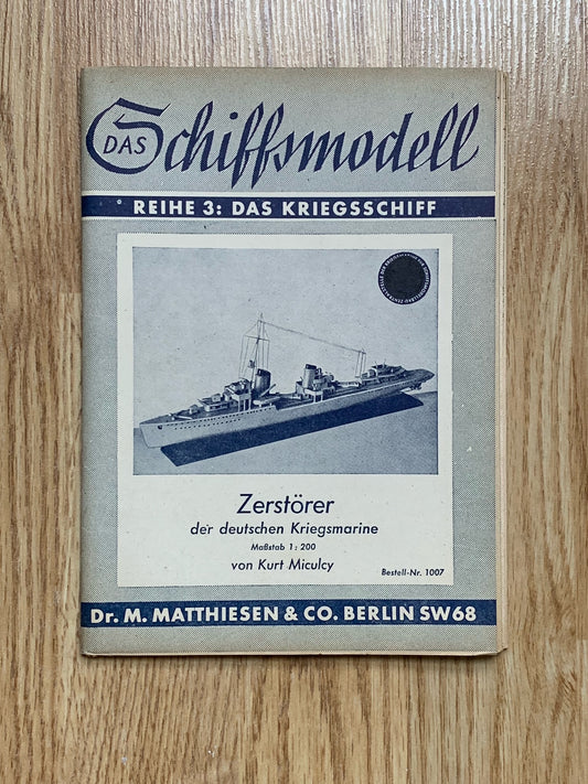 Kriegsmarine model kit for Destroyers
