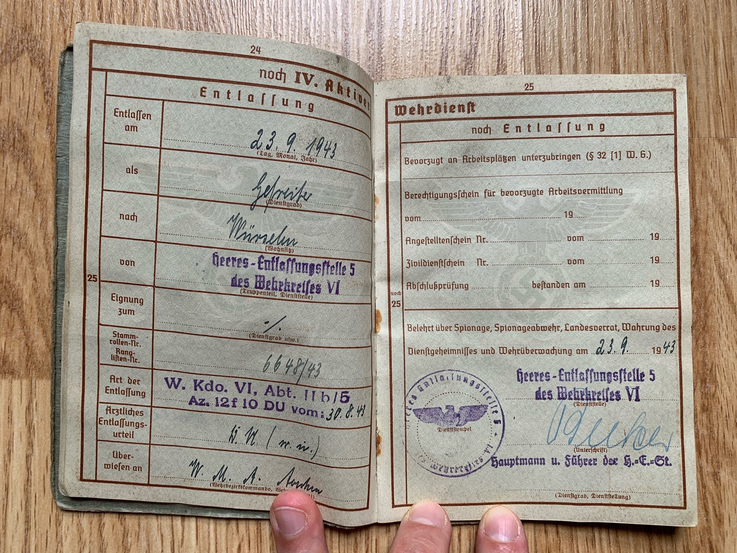 Wehrpass - Infantryman, Leningrad combat, wounded