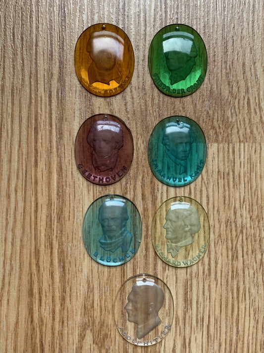 7 WHW glass tinnies - famous Germans