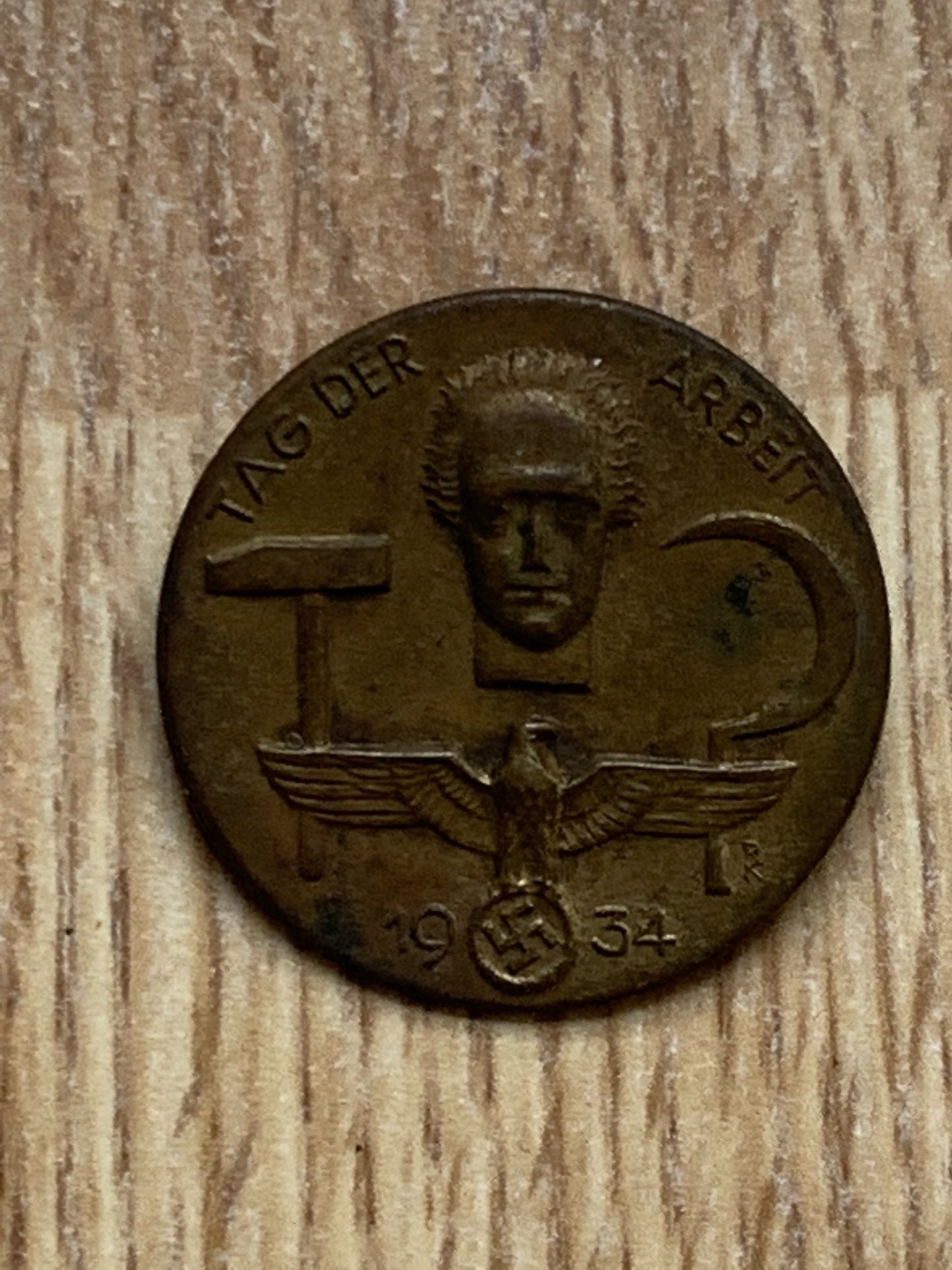 Tag der Arbeit 1934 German tinnie
