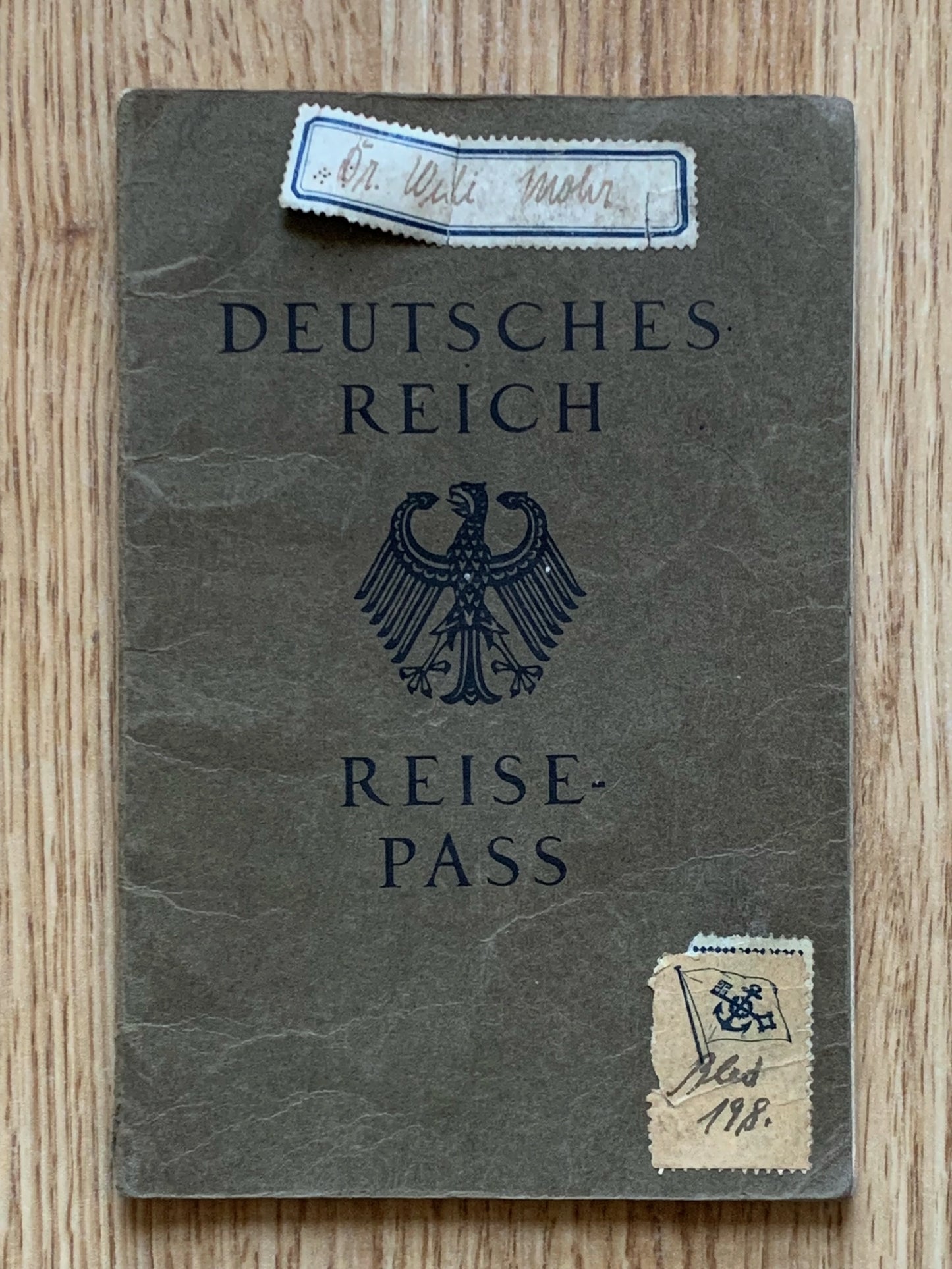 Passport / Reisepass - Medical doctor, Paris Exposition visit