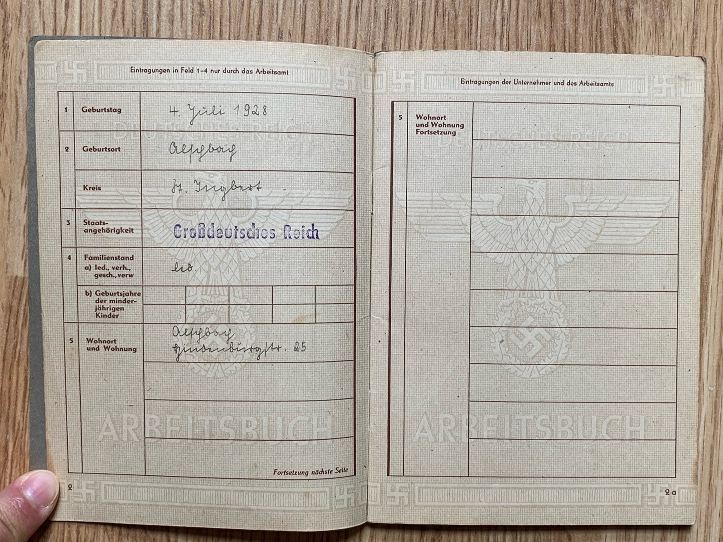 3rd edition Arbeitsbuch, late war - teenage factory worker