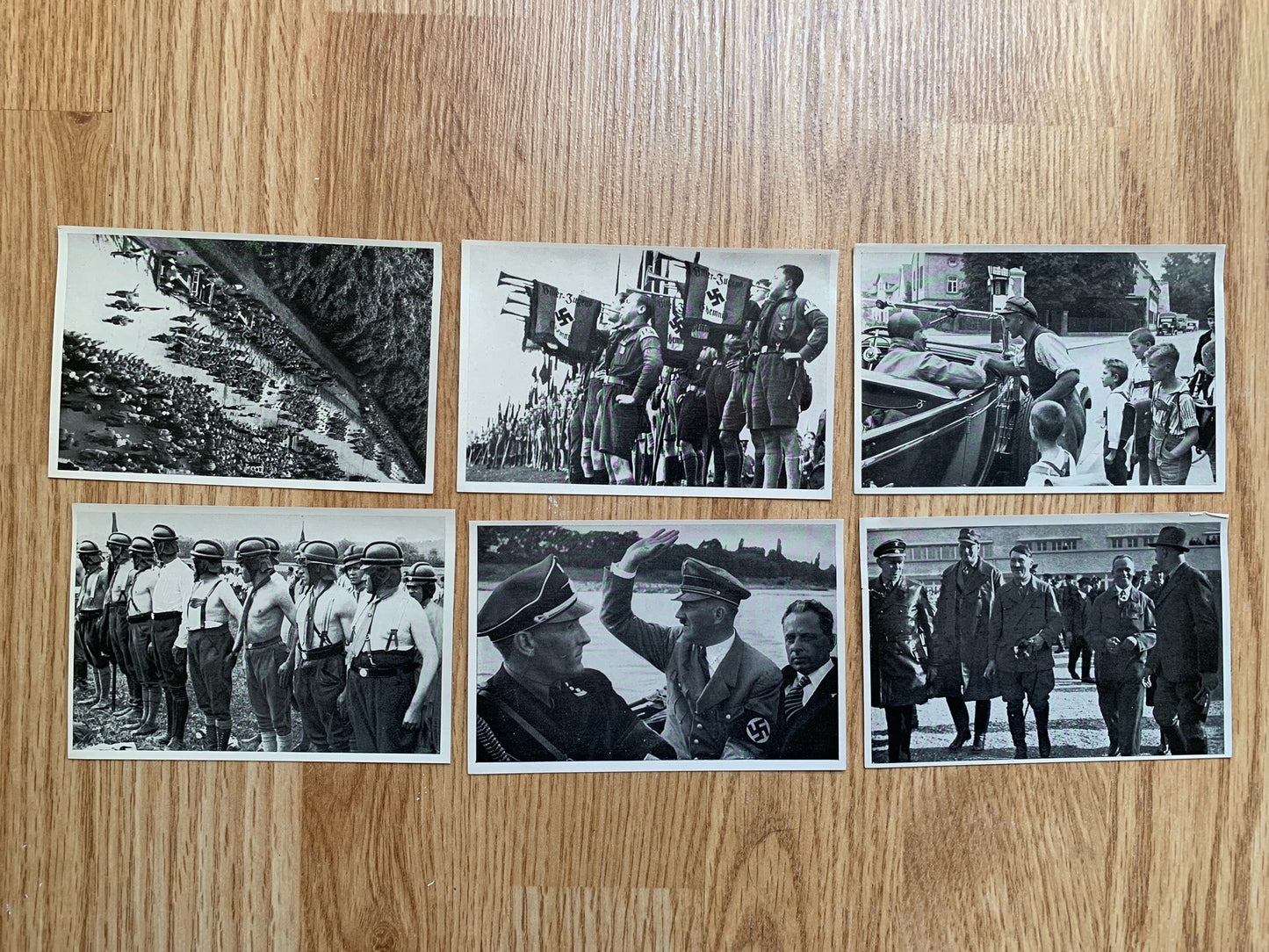 Package of German cigarette cards - Deutschland Erwacht 1935, gruppe 32