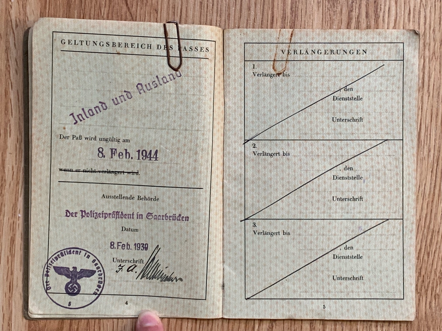 Reisepass / passport - mother and children 1939