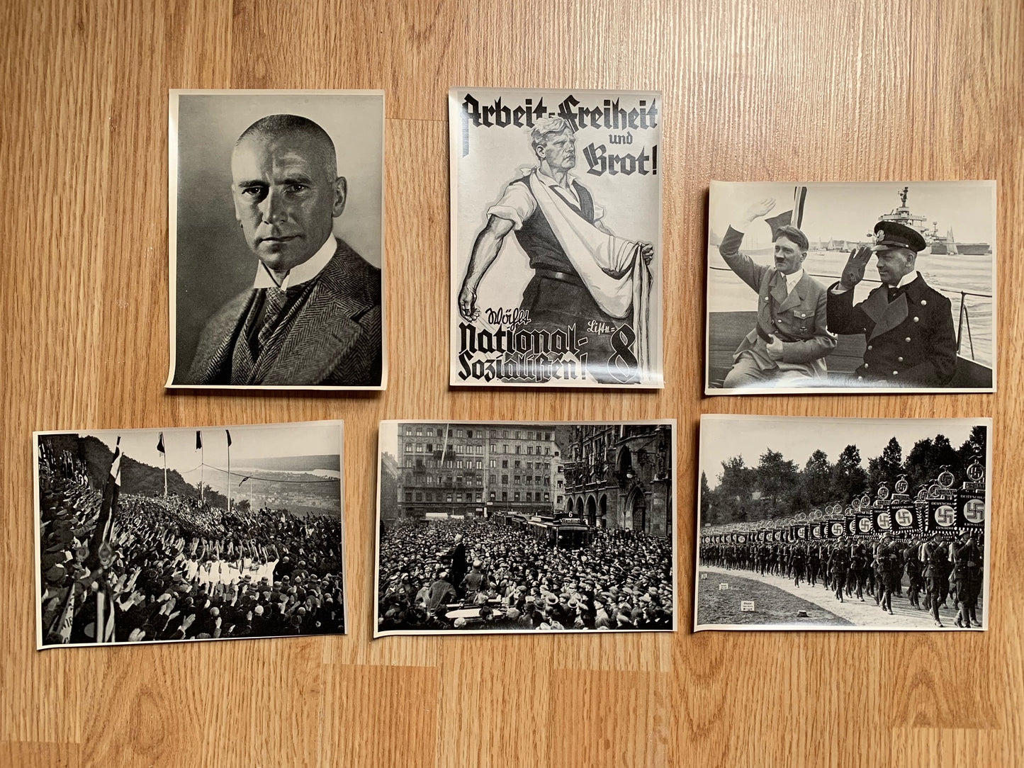 Package of German cigarette cards - Deutschland Erwacht 1935, gruppe 31