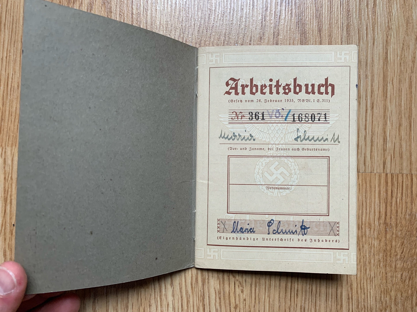 Arbeitsbuch and document grouping - same family