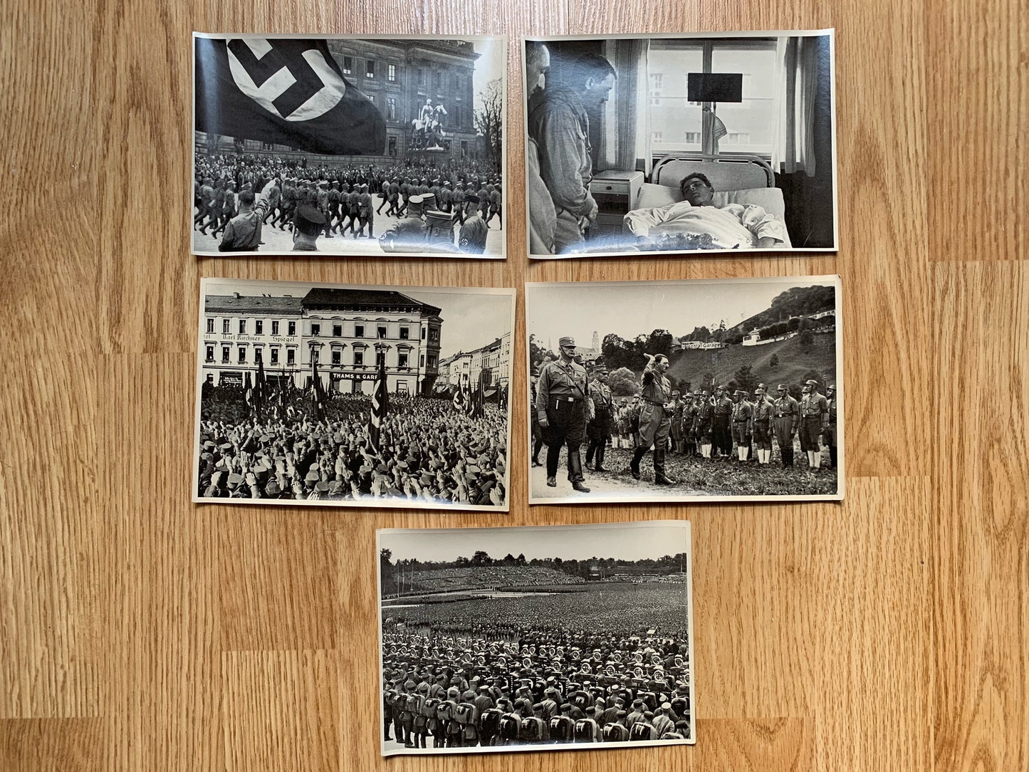 Package of German cigarette cards - Deutschland Erwacht 1935, gruppe 29