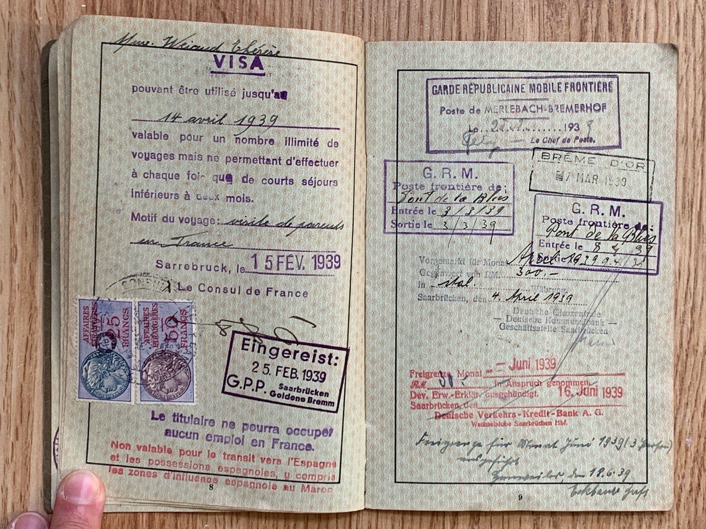 Reisepass / passport - mother and children 1939