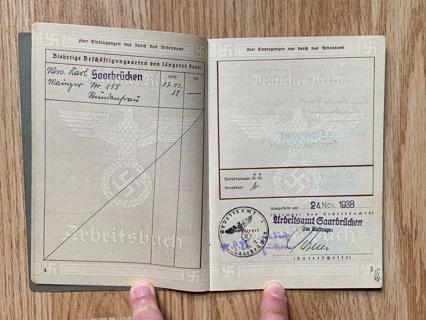 Arbeitsbuch and document grouping - same family