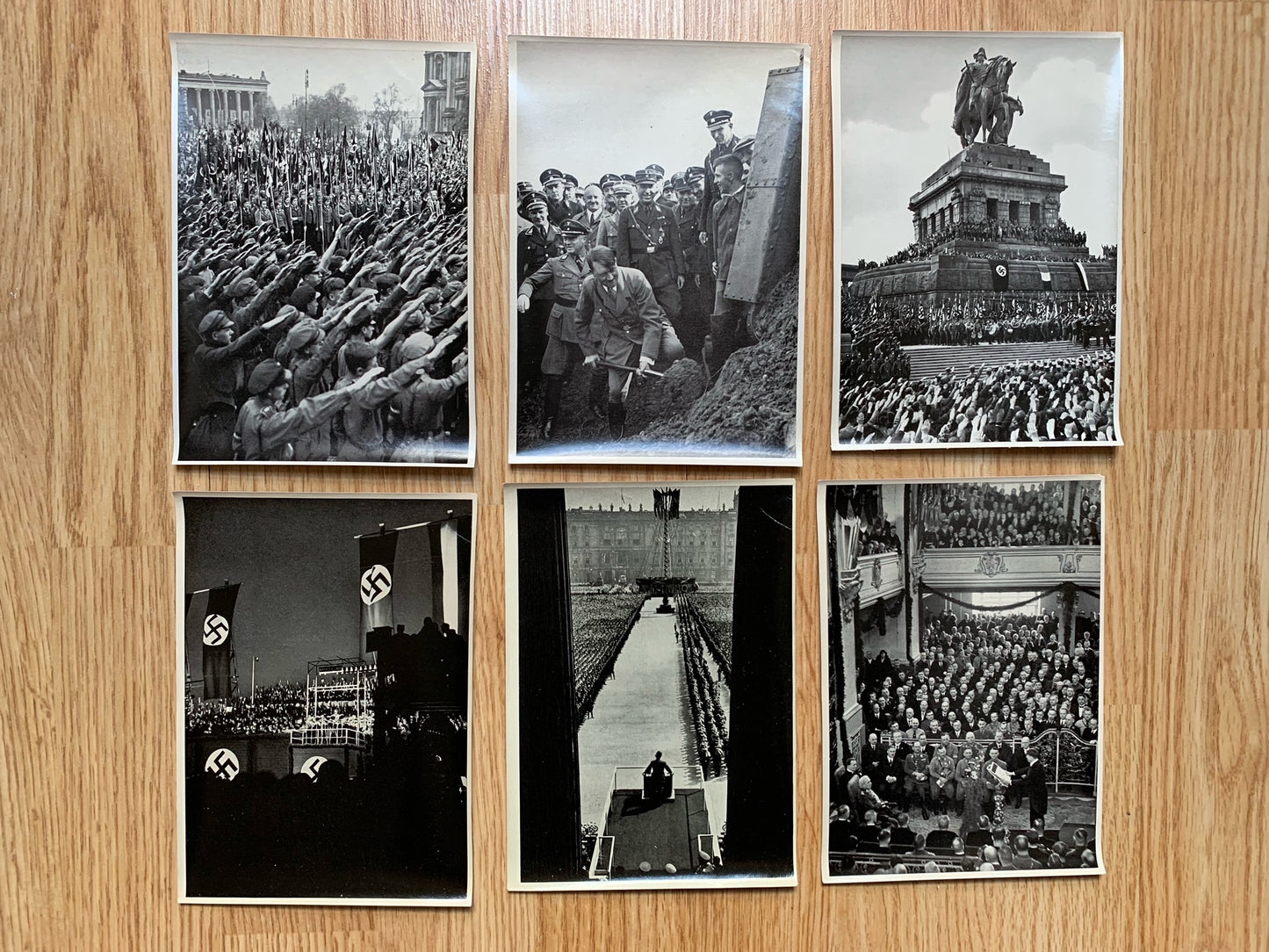 Package of German cigarette cards - Deutschland Erwacht 1935, gruppe 29