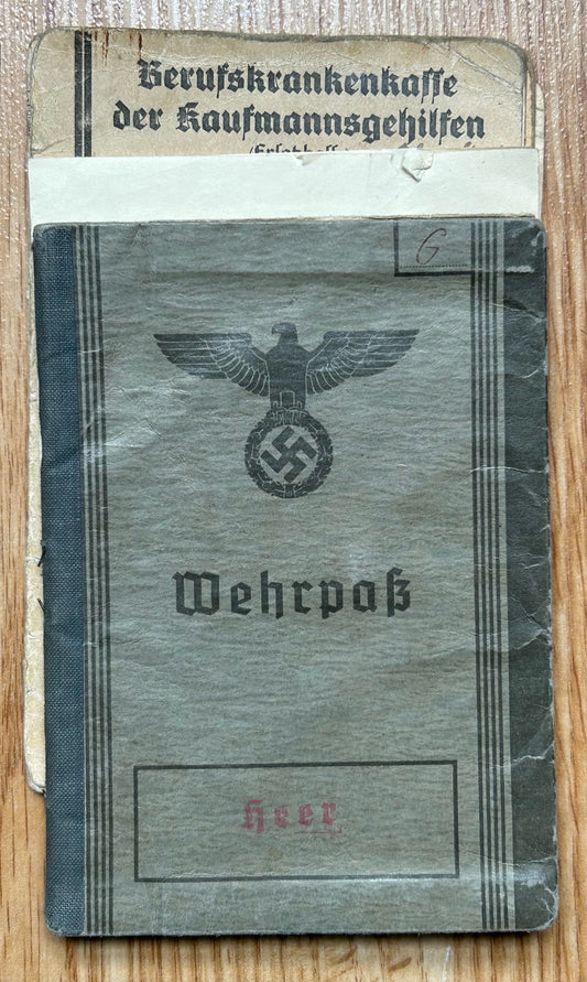Wehrpass grouping - WW1 veteran, Lübeck resident