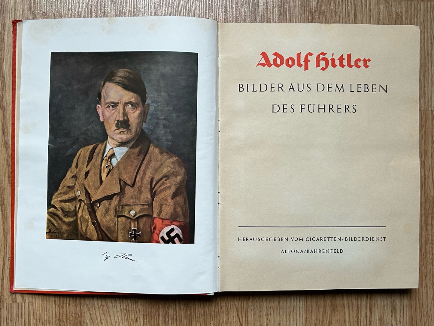 Cigarette Cards book - Adolf Hitler, 1936, complete set