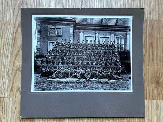 Large Early Third Reich army photo - nice details / insignia