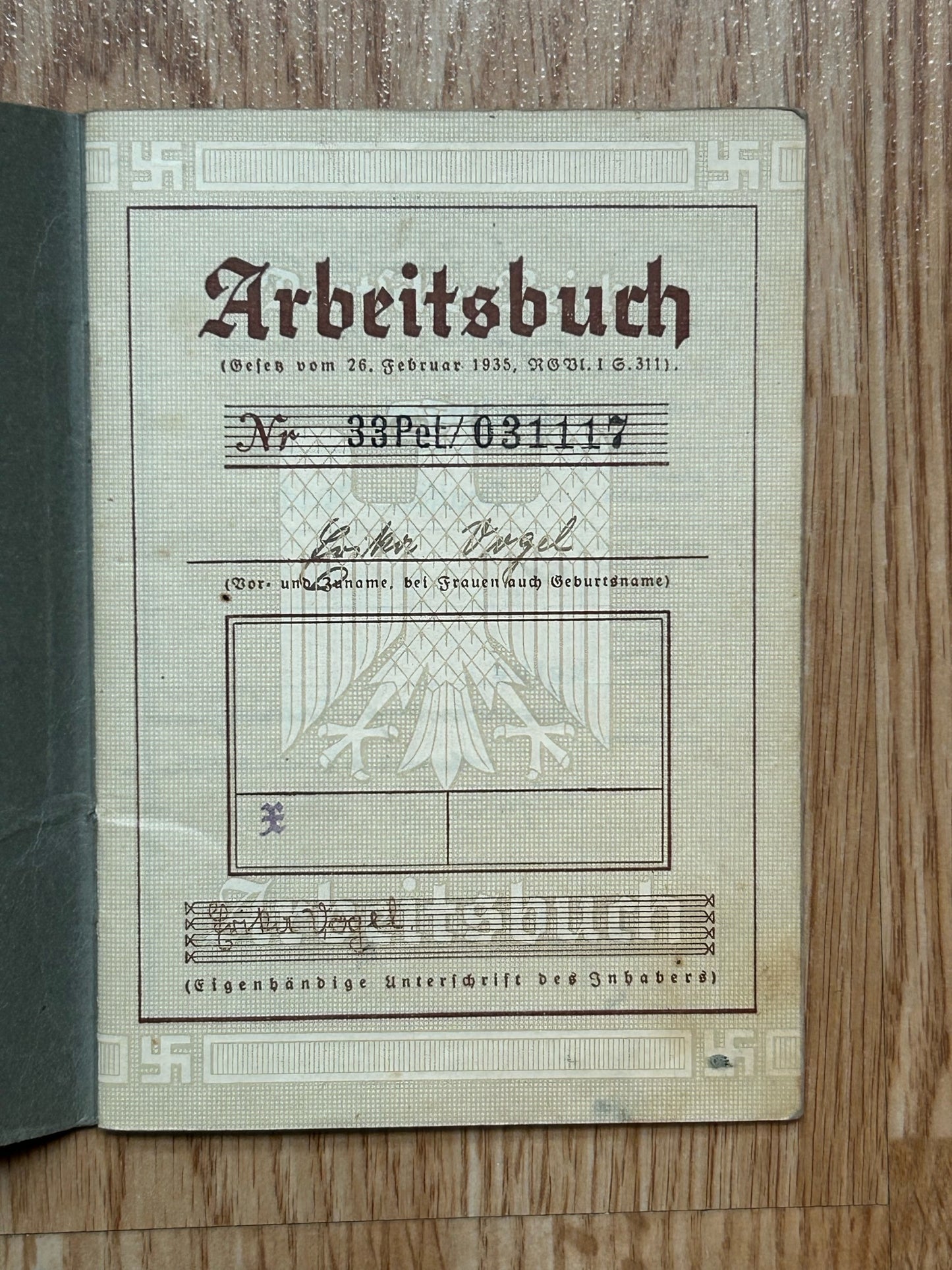 Arbeitsbuch - Berlin resident, doctor’s housekeeper