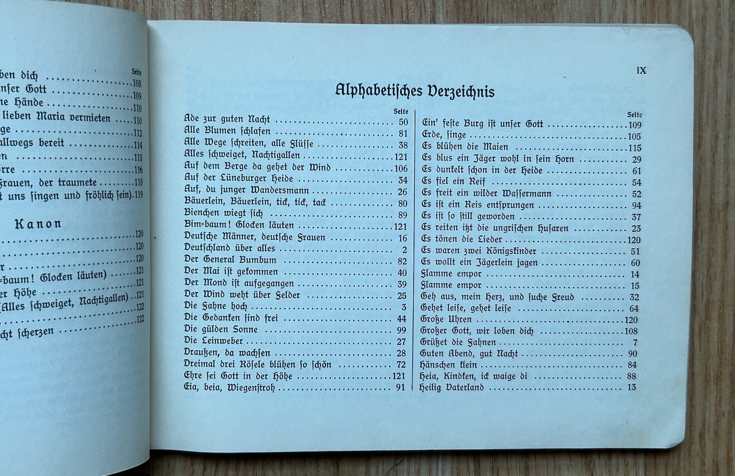 Liederbuch der NS Frauenschaft - women’s association songbook
