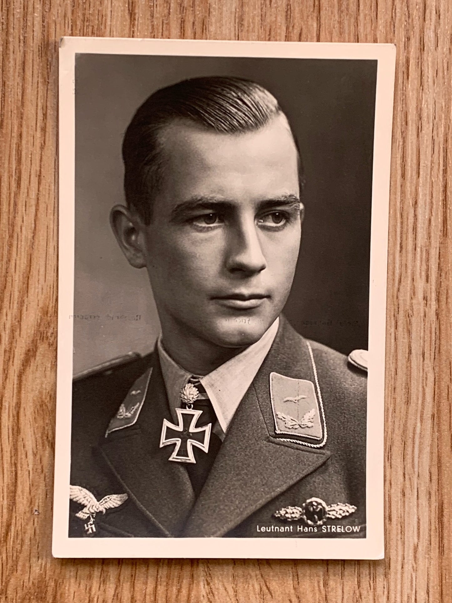 Luftwaffe fighter ace postcard - Leutnant Strelow