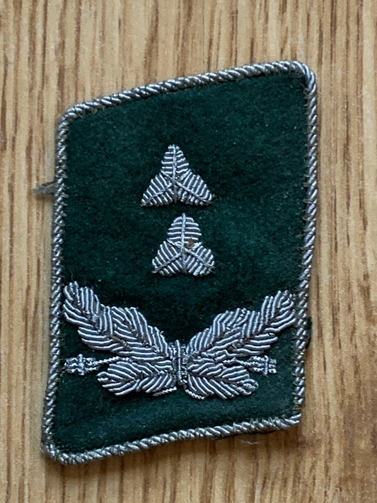 Luftwaffe Administrative officer rank collar tab
