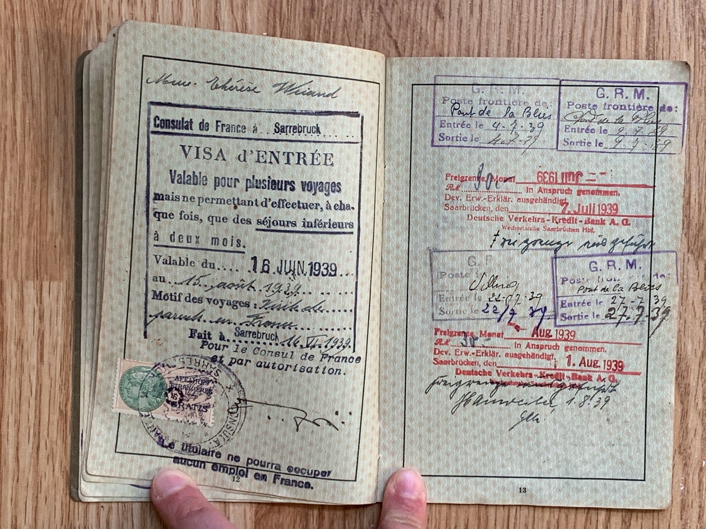 Reisepass / passport - mother and children 1939